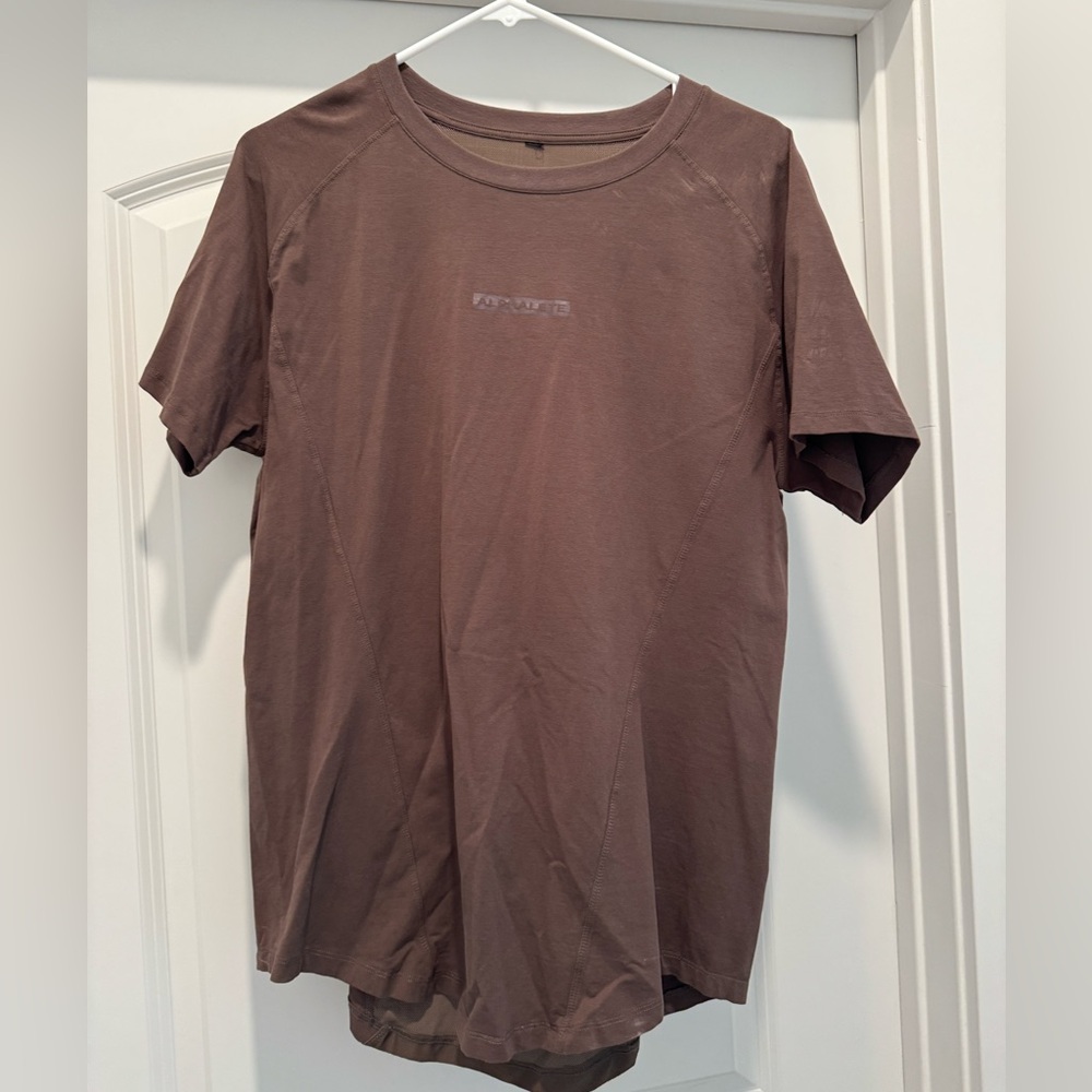 Large Alphalete shirt brown